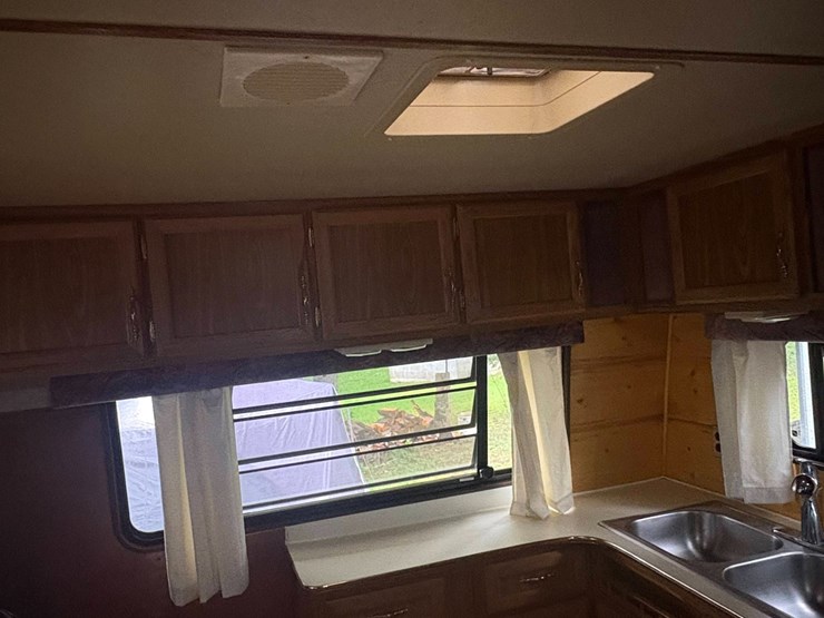 #5944-•-1996-dutchmen-camper-(shawano,-wi)-(has-wi-title)-image-70