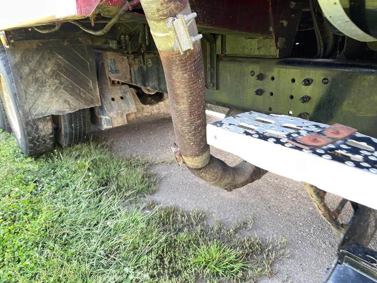 #204-•-1997-ford-4202l-garbage-truck-(has-mn-title)(clarks-grove,-mn)-image-38