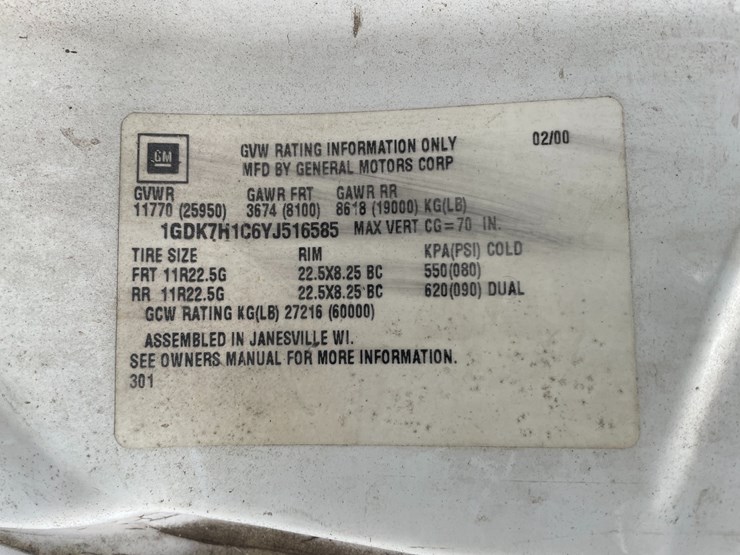 #2375-•-2000-gmc-c6500-utility-truck-(has-wi-title)-image-39