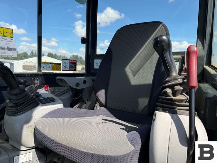 2016-deere-60g-image-53