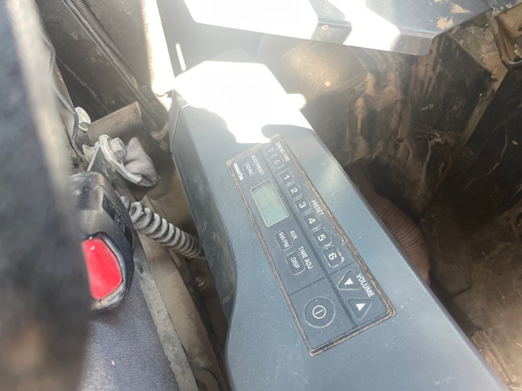 2019-komatsu-pc138us-image-77