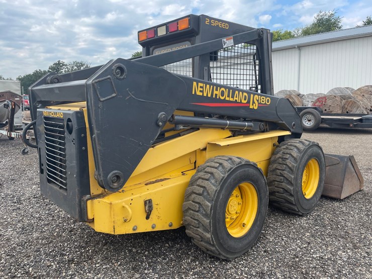 2006-new-holland-ls180-image-5