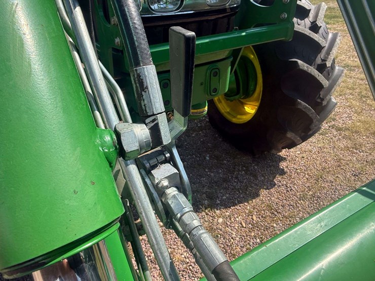 2011-john-deere-741-image-48