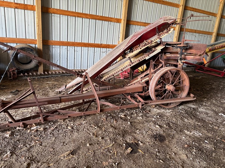 #628-•-mccormick-one-row-corn-binder-(oak-creek,-wi)-image-1