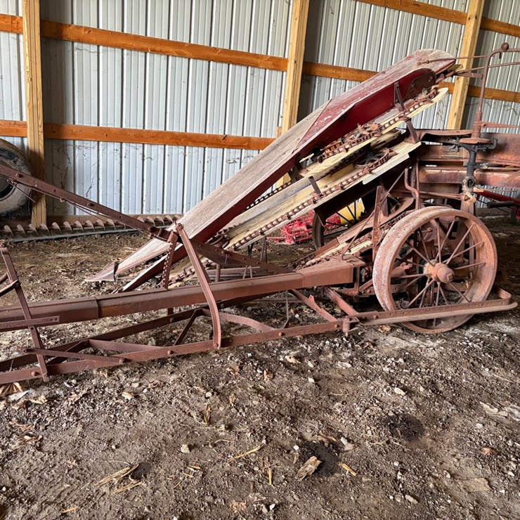 #628 • McCormick One Row Corn Binder(Oak Creek,WI)