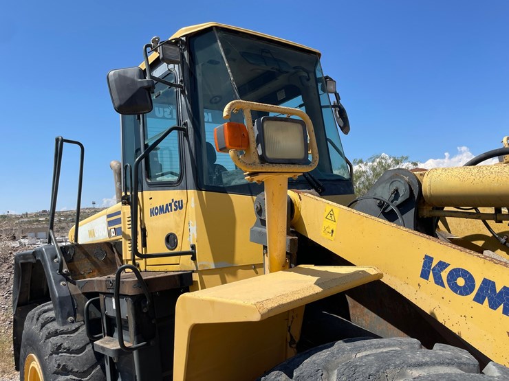 2005-komatsu-wa380-image-29