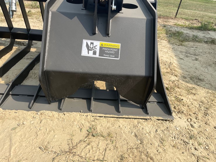 #2516-•-greatbear-skid-steer-hydraulic-rock-grapple-attachment-image-9
