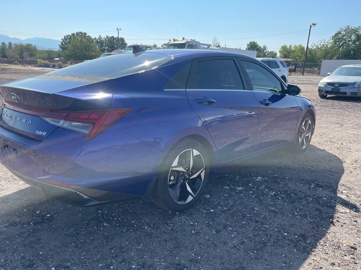 #1859-•-2023-hyundai-elantra-(has-nm-title)-image-83