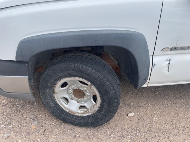 #1877-•-2003-chevy-silverado-pick-up-truck-(has-nm-title)-(offsite-at-nmsu)-image-10