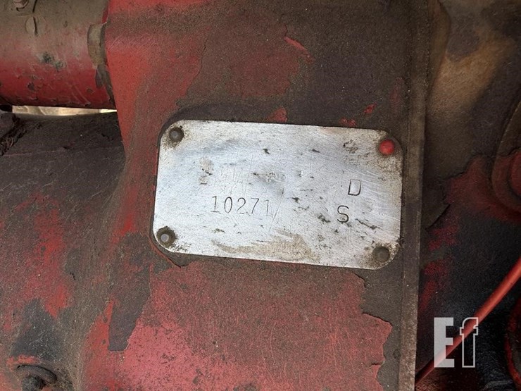 1955-farmall-300-image-8