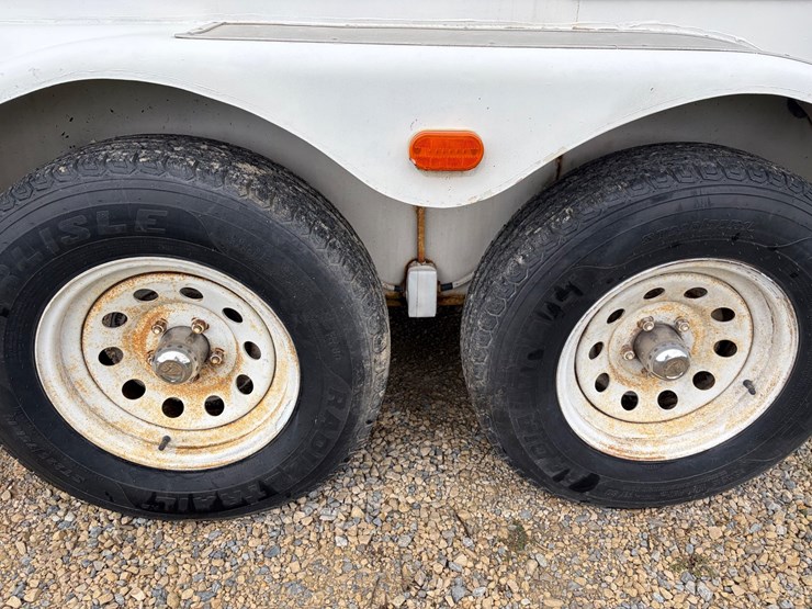 #710-•-1996-kiefer-2-horse-bumper-pull-trailer-(has-wi-title)(helenville,-wi)-image-13