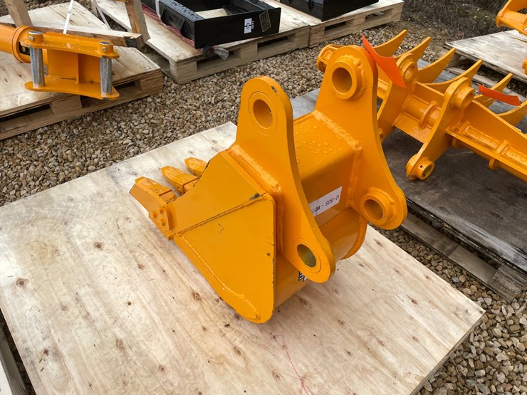 caterpillar-305-image-6