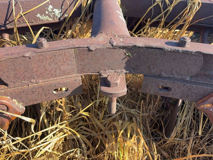 john-deere-11-image-25