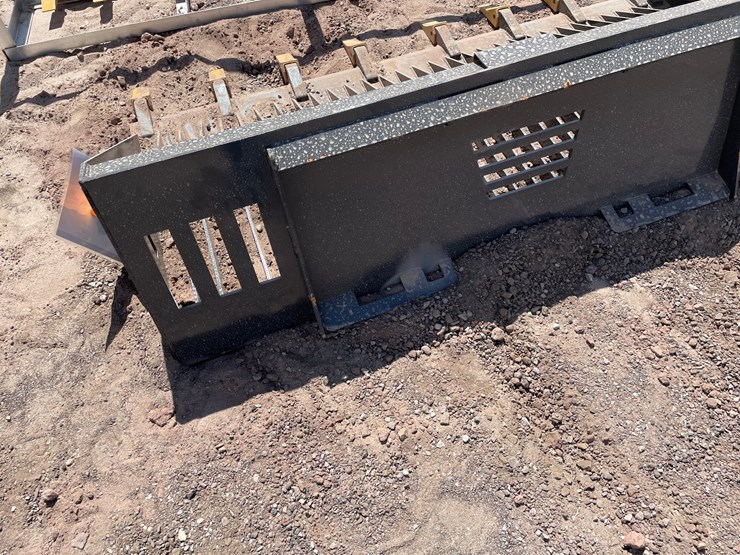 #2414-•-unused-2026-landhonor-skid-steer-rock-bucket-attachment-image-4