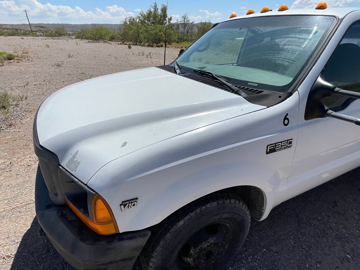 2001-ford-f350-image-38