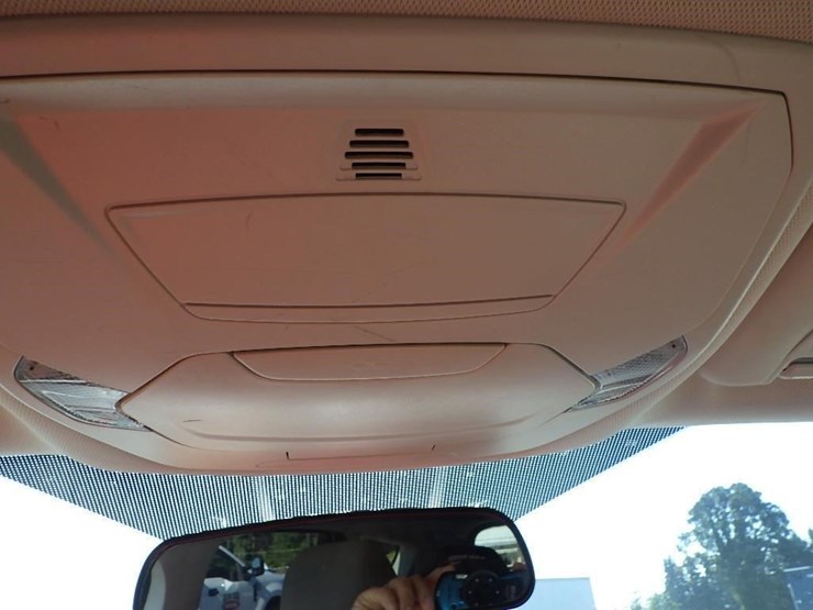 2017-ford-escape-image-32