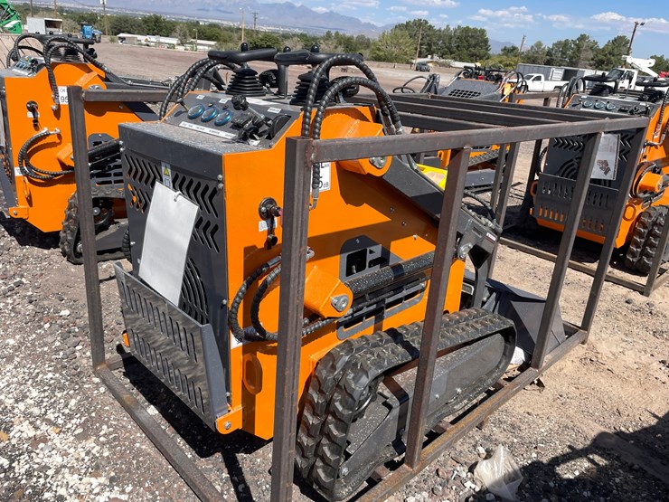 #2068-•-unused-2026-landhonor-mini-skid-steer-loader-image-8