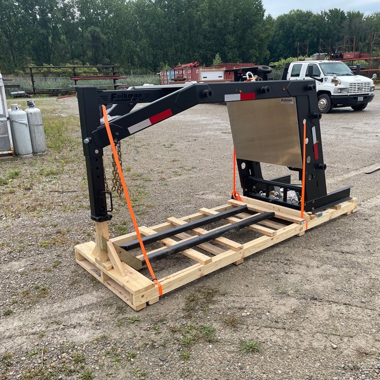 #6319 • Gooseneck Adapter Hitch (Green Bay, WI)