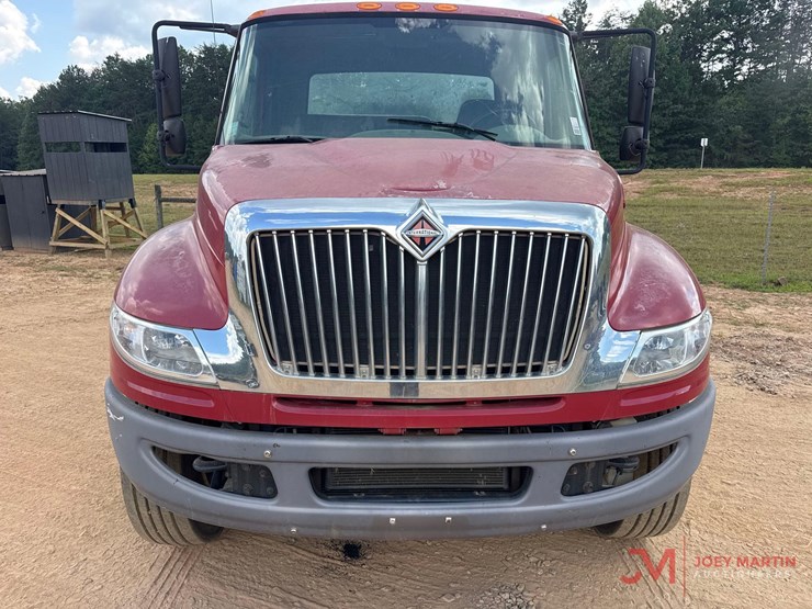 2014-international-durastar-4400-image-7