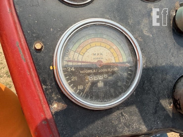 1959-farmall-240-image-9