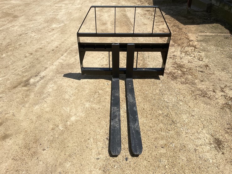#2226-•-kivel-3,500-lbs.-48"-pallet-forks-image-2