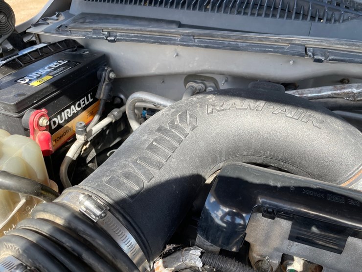 2005-gmc-3500-image-49