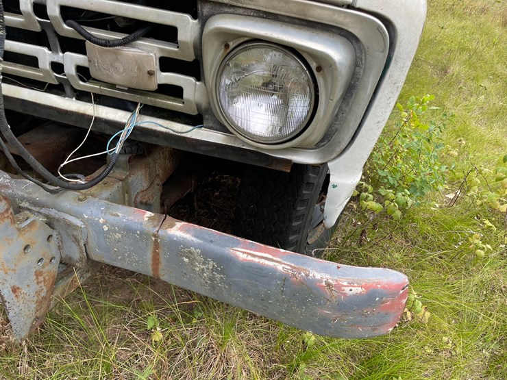 #6208-•-ford-f500-single-axle-flatbed-truck-(no-title)-image-12