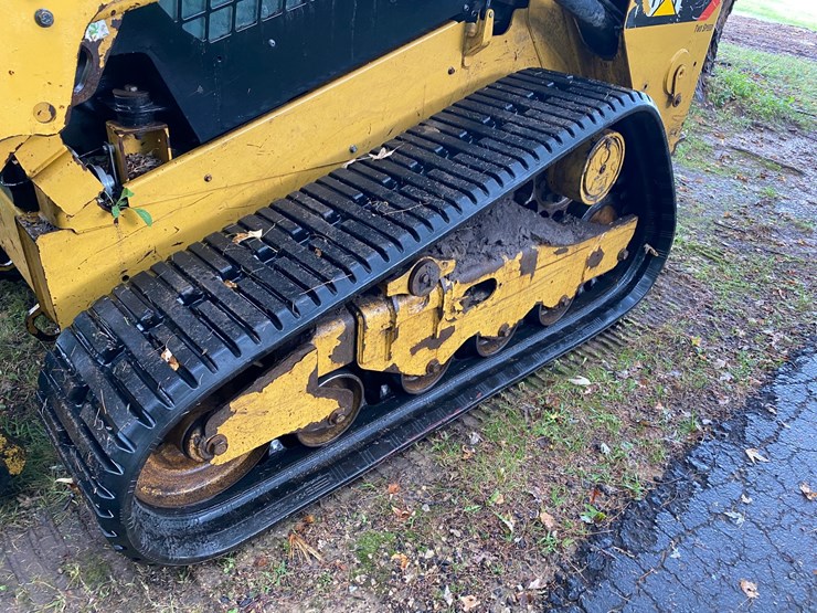 2019-caterpillar-259d-image-17