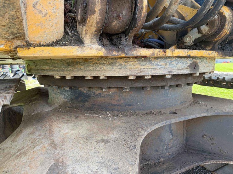 2019-deere-350g-lc-image-13