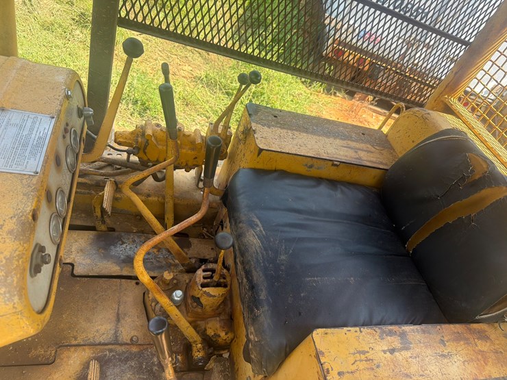 caterpillar-d4d-image-9