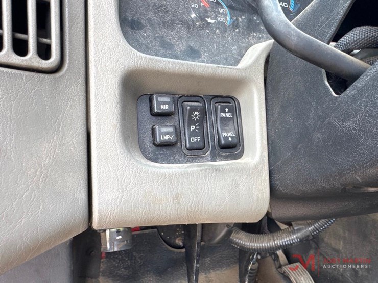 2014-international-durastar-4400-image-36