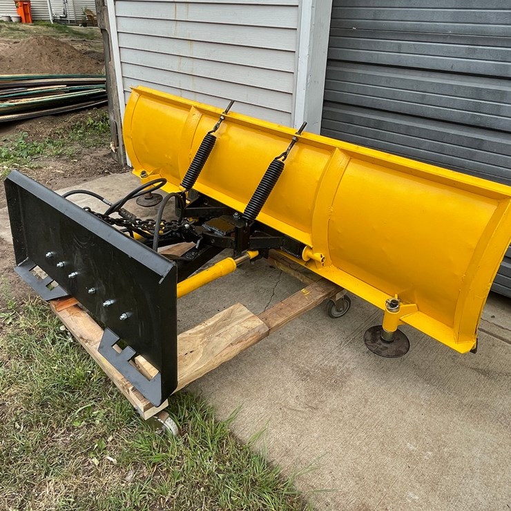 #511 • Meyers 7' 6" Skid Steer Mount Snow Plow (Eau Claire, WI)