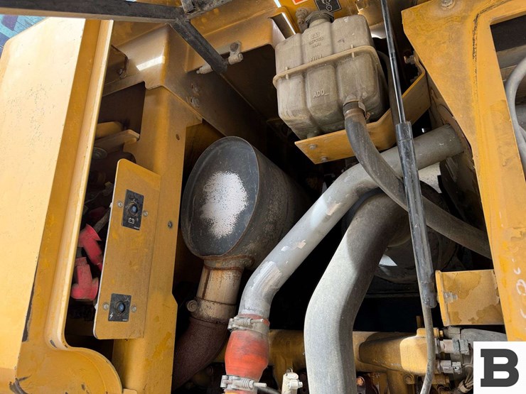 2005-caterpillar-930g-image-27