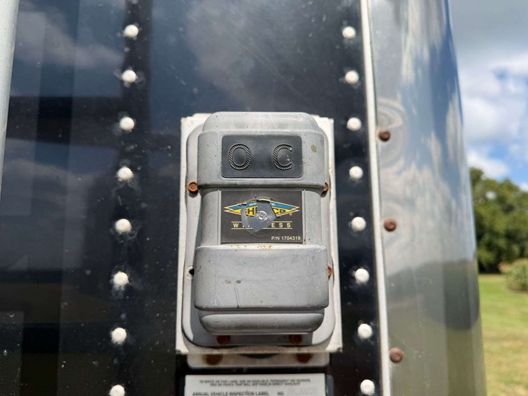 2011-stoughton-trailer-image-12