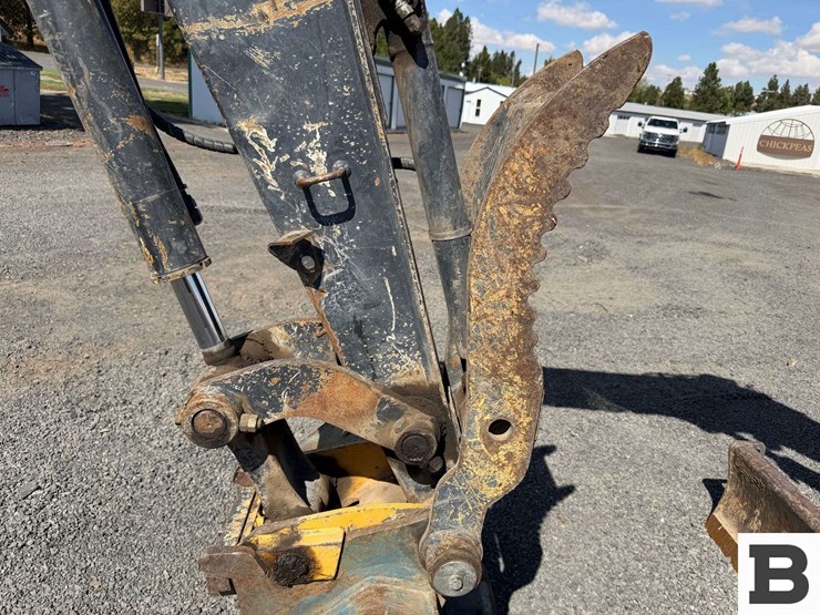 2016-deere-60g-image-16