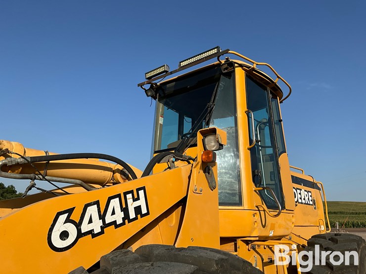 1999-deere-644h-image-9