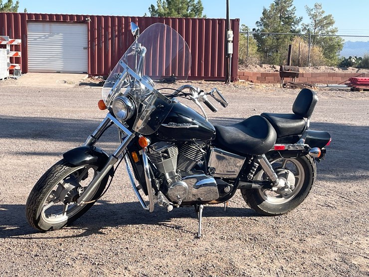 #1863-•-2006-honda-vt1100-(has-nm-title)-image-1