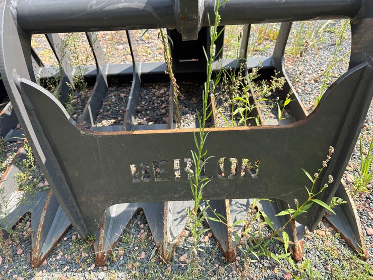 #514-•-2023-berlon-66"-grapple-(barron,-wi)-image-8