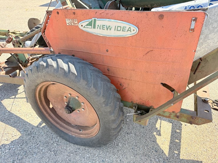 #620-•-new-idea-corn-picker-(rogers,-mn)-image-23