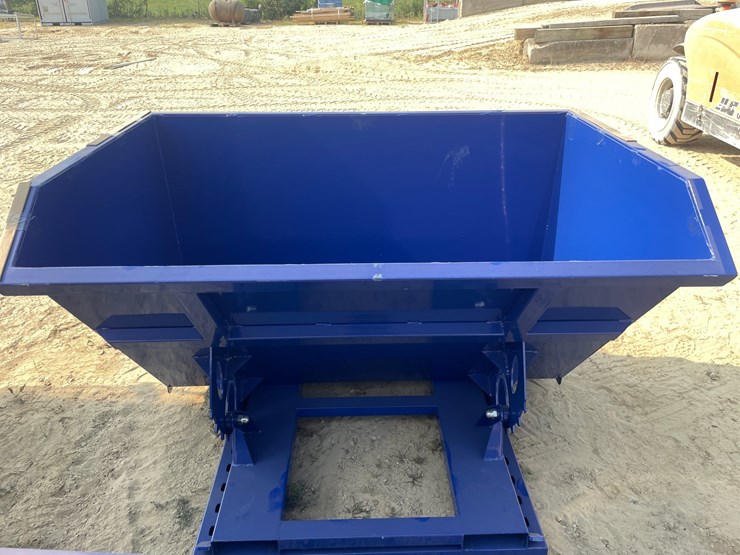 #2522-•-greatbear-self-dumping-hopper-image-2