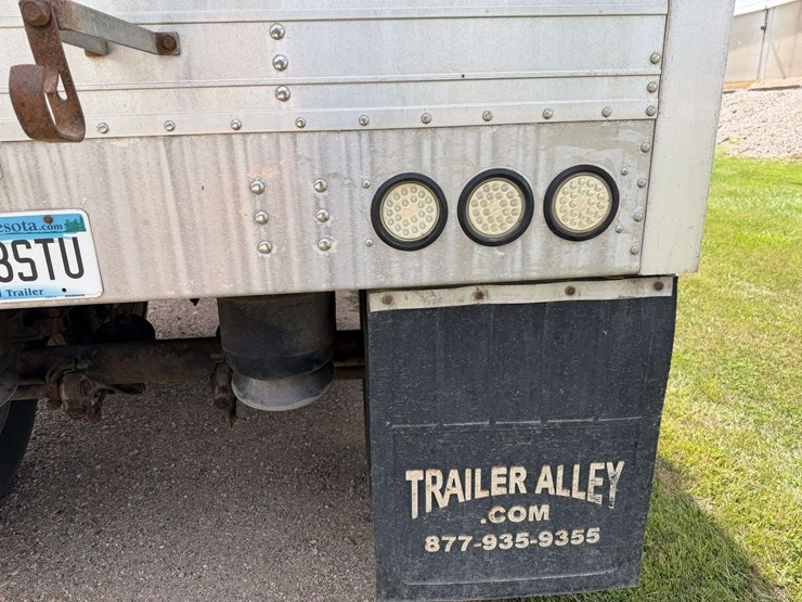 2011-stoughton-trailer-image-39