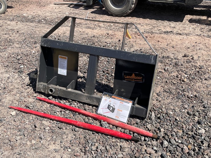 #2426-•-unused-2026-landhonor-skid-steer-bale-spear-image-1