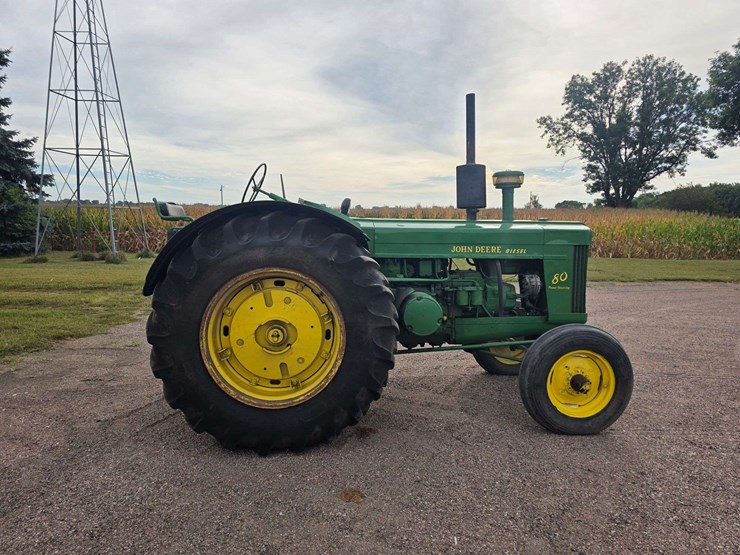 1955-john-deere-80-image-10