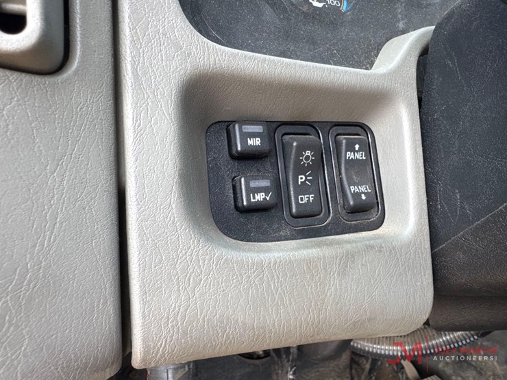 2014-international-durastar-4400-image-36