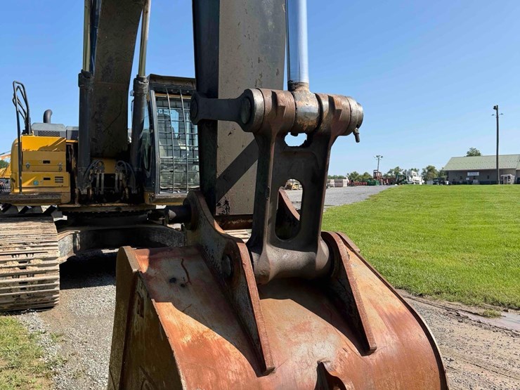 2019-deere-350g-lc-image-8