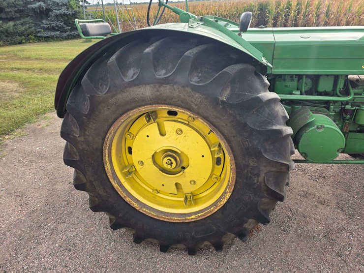 1955-john-deere-80-image-32