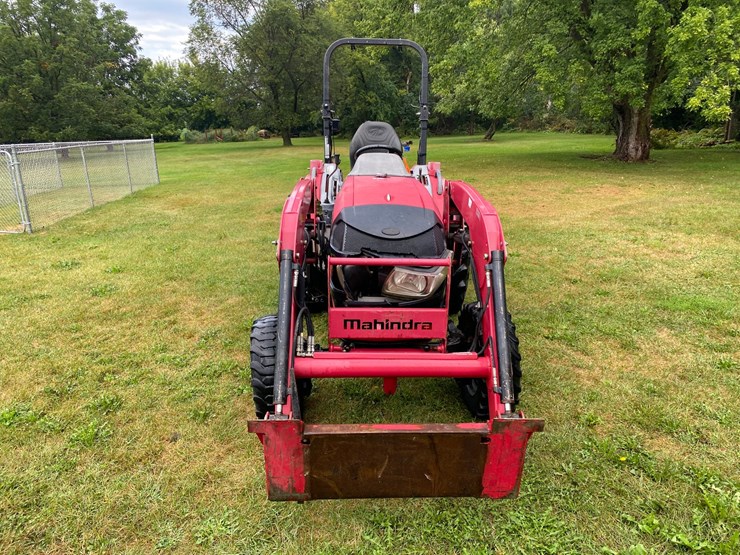 mahindra-1538-hst-image-2