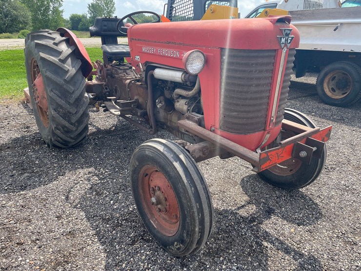 massey-ferguson-65-image-3