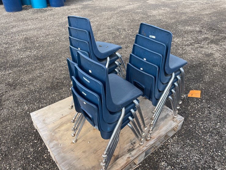 #5082-•-(14)-kids-school-chairs-image-4