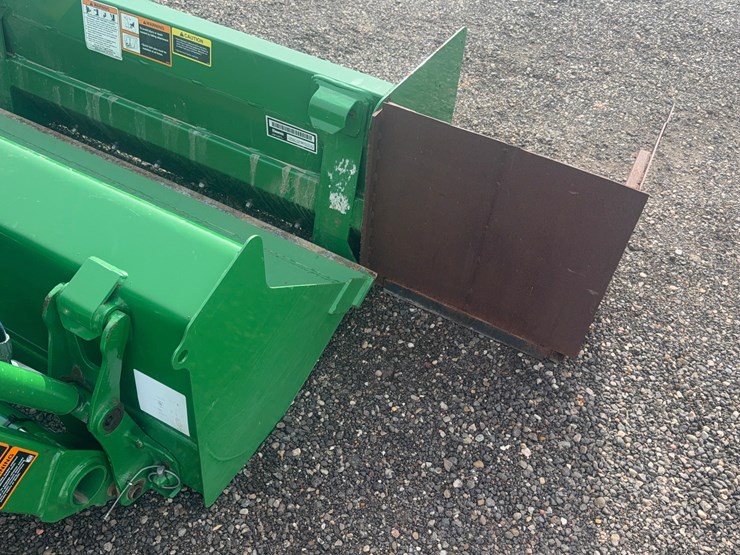 john-deere-1025-image-18